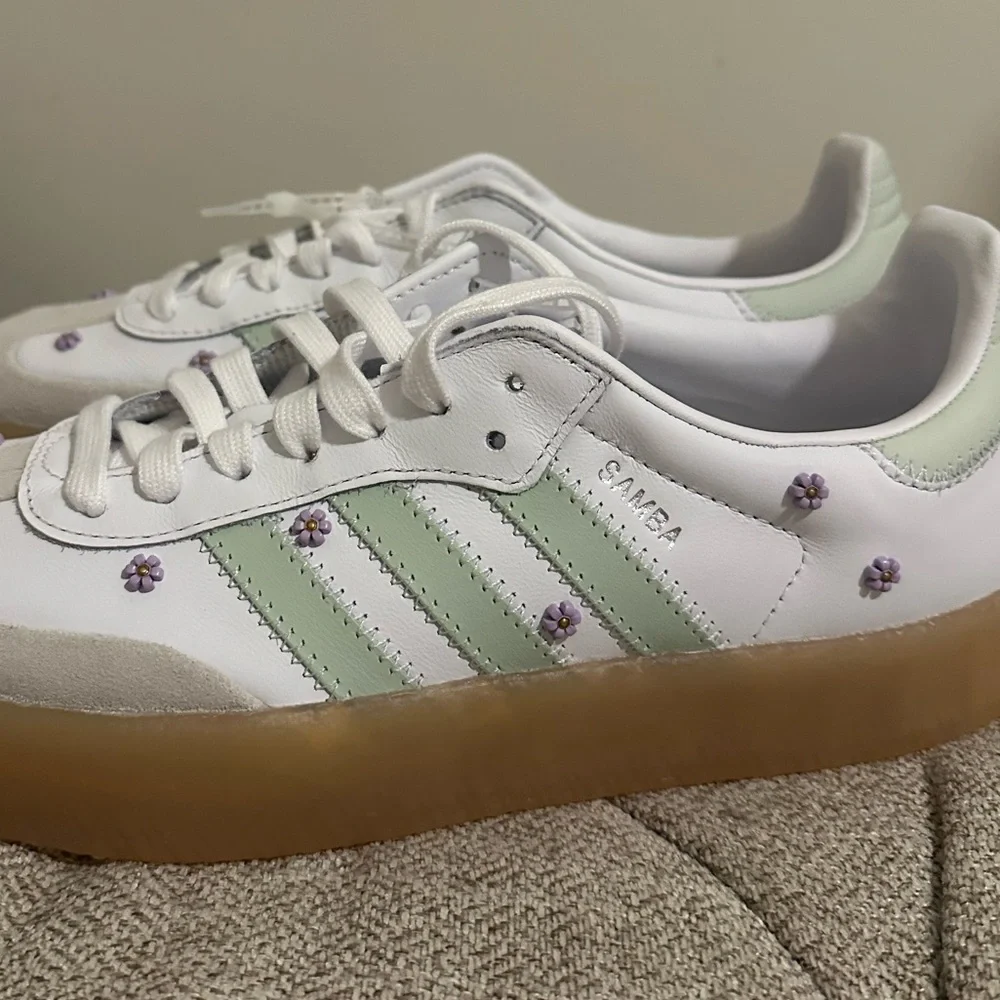 Adidas Women's Sambae - Picture 4 of 7